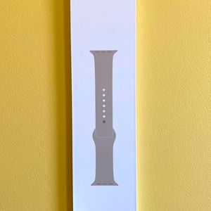 Apple Watch SE band 40 mm never worn